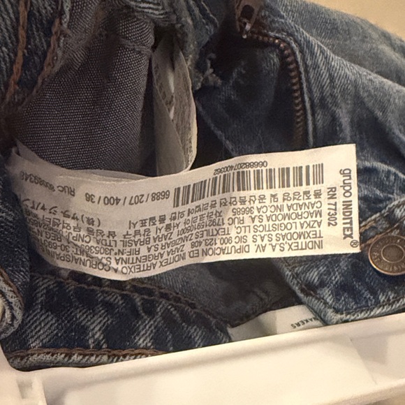 Zara Distressed Blue Jean Shorts - Picture 7 of 10